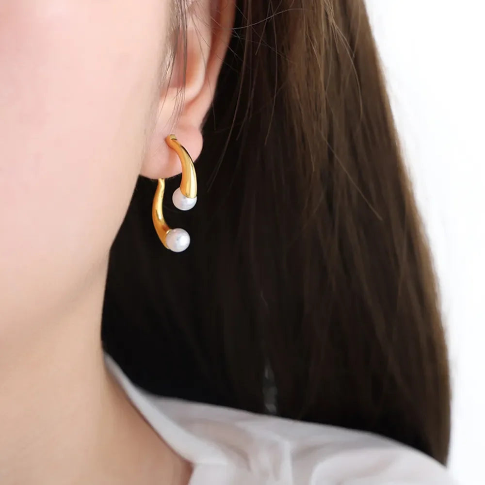 Synthetic Pearl Asymmetrical Titanium Steel Earrings - VAleG