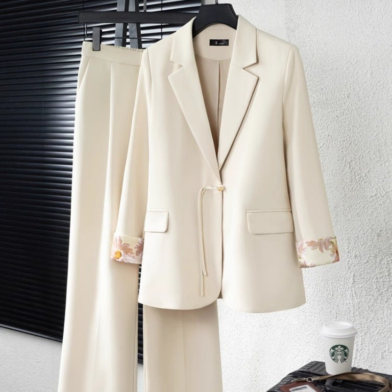 Completo da donna in due pezzi