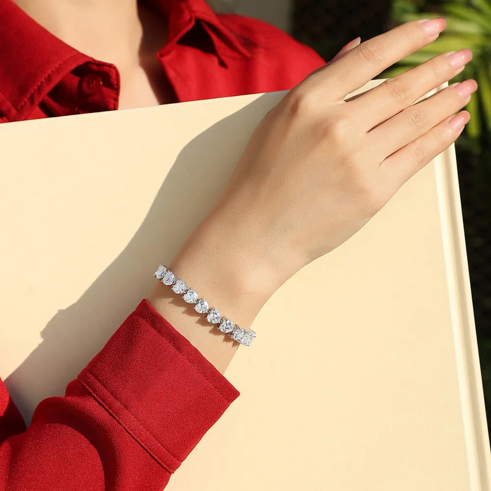 24 Carat Moissanite 925 Sterling Silver Heart Bracelet - VAleG