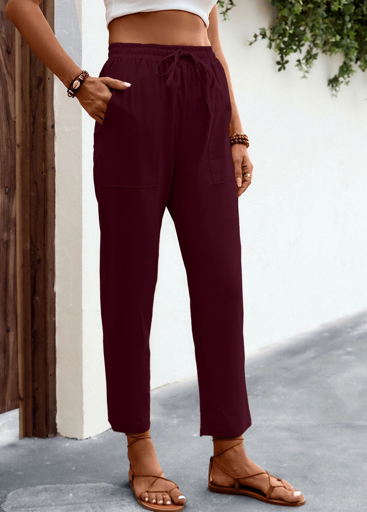 Pantaloni casual larghi con coulisse stringate da donna