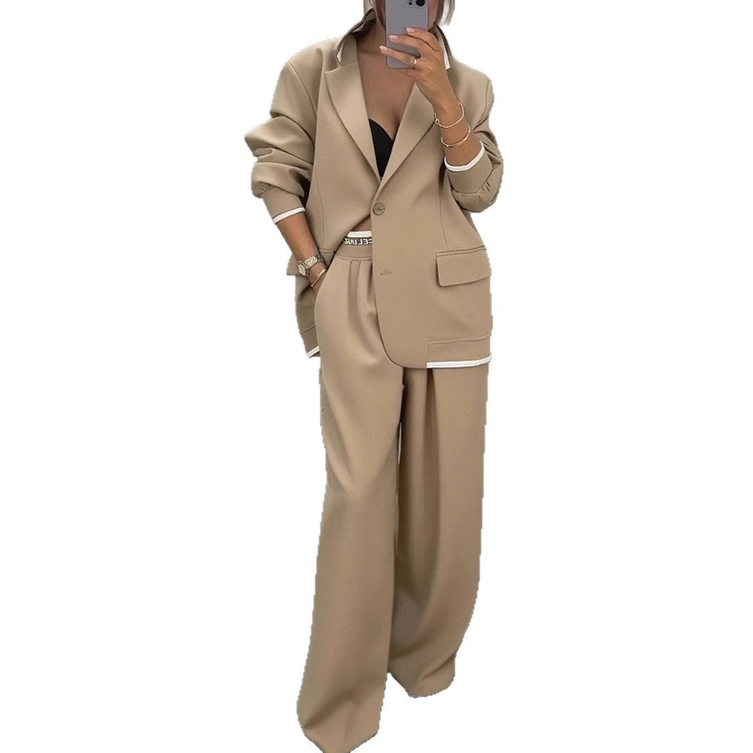 Completo casual da donna con giacca a maniche lunghe e pantaloni a gamba larga