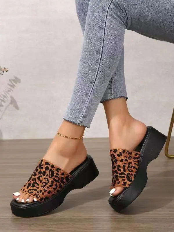 Pantofole con zeppa semplici da donna - VAleG
