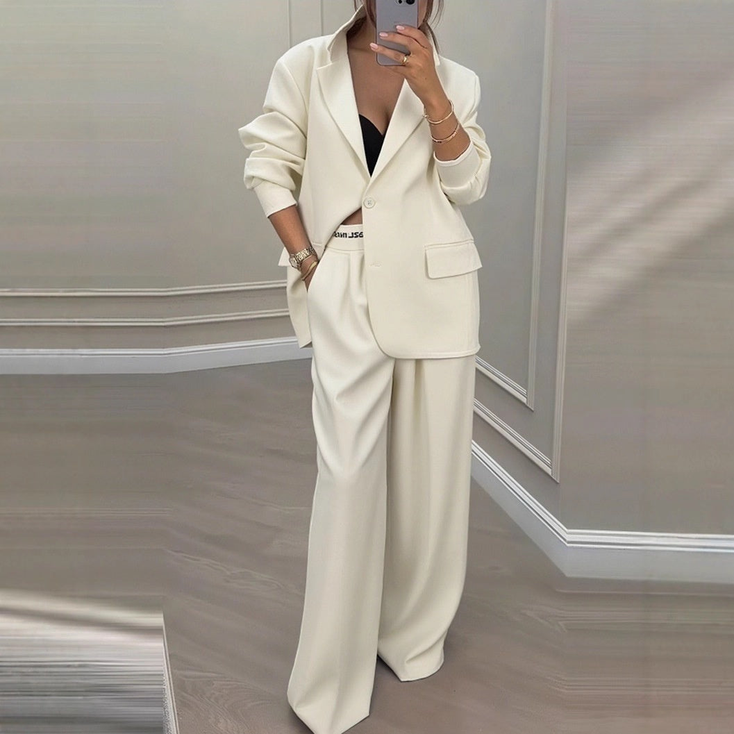Completo casual da donna con giacca a maniche lunghe e pantaloni a gamba larga