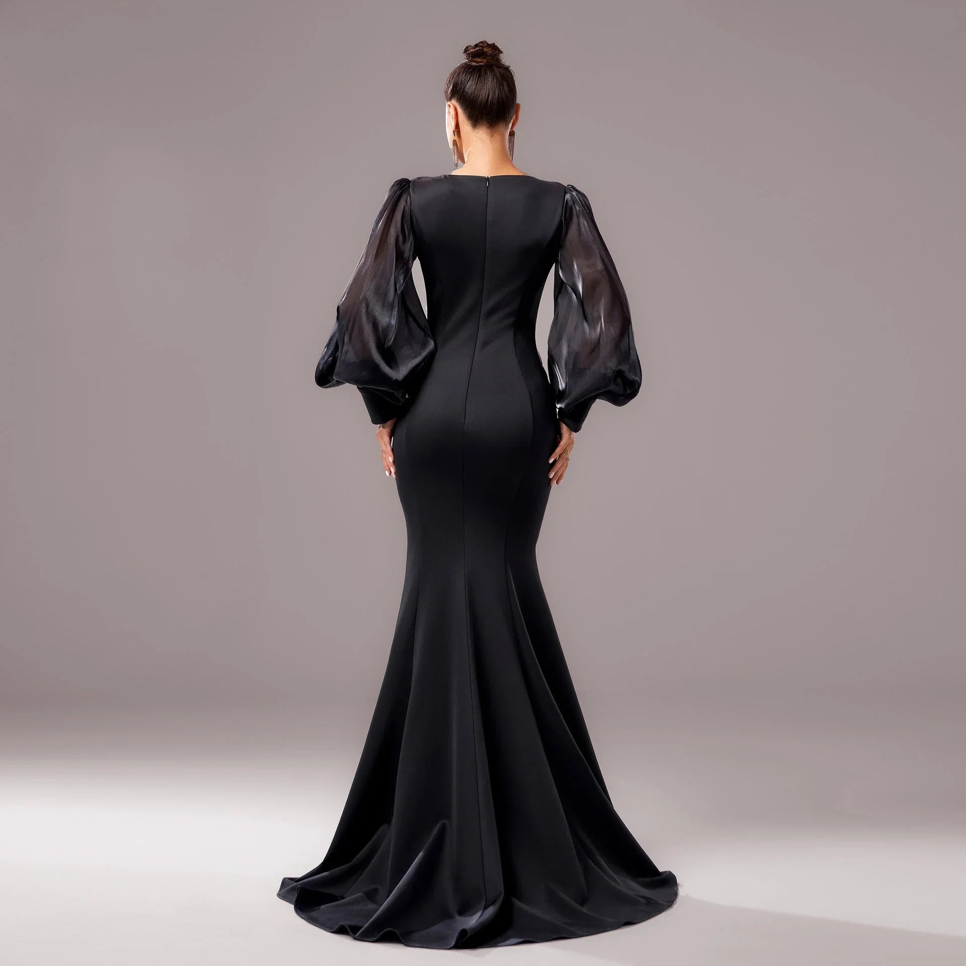 Long Sleeve Round Neck Banquet Applique Sheath Fishtail Dress - VAleG