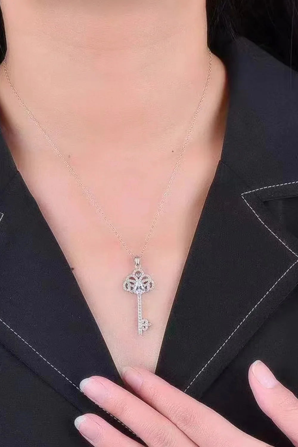 1 Carat Moissanite Key Pendant Necklace - VAleG