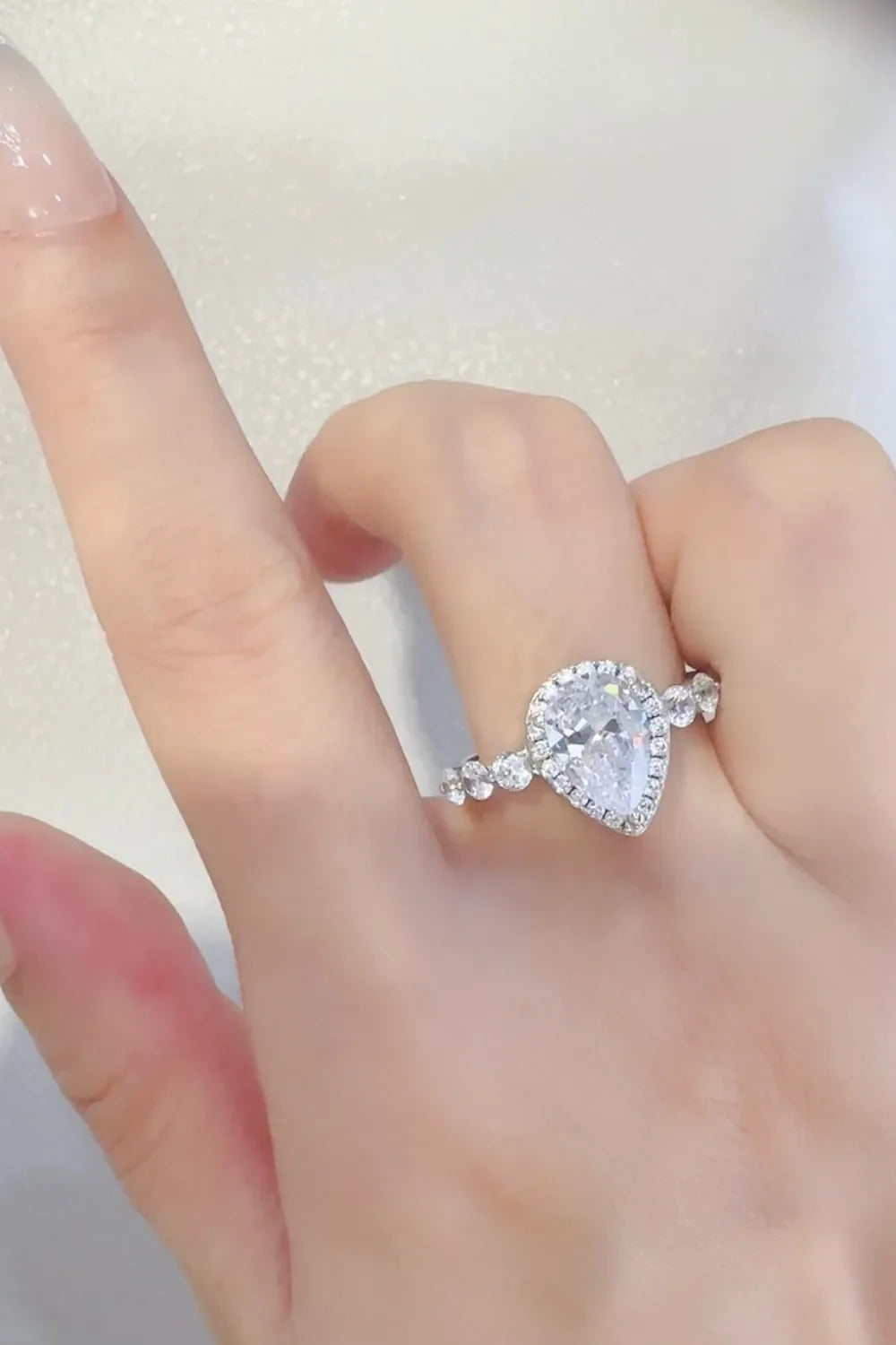 2 Carat Moissanite 925 Sterling Silver Ring - VAleG