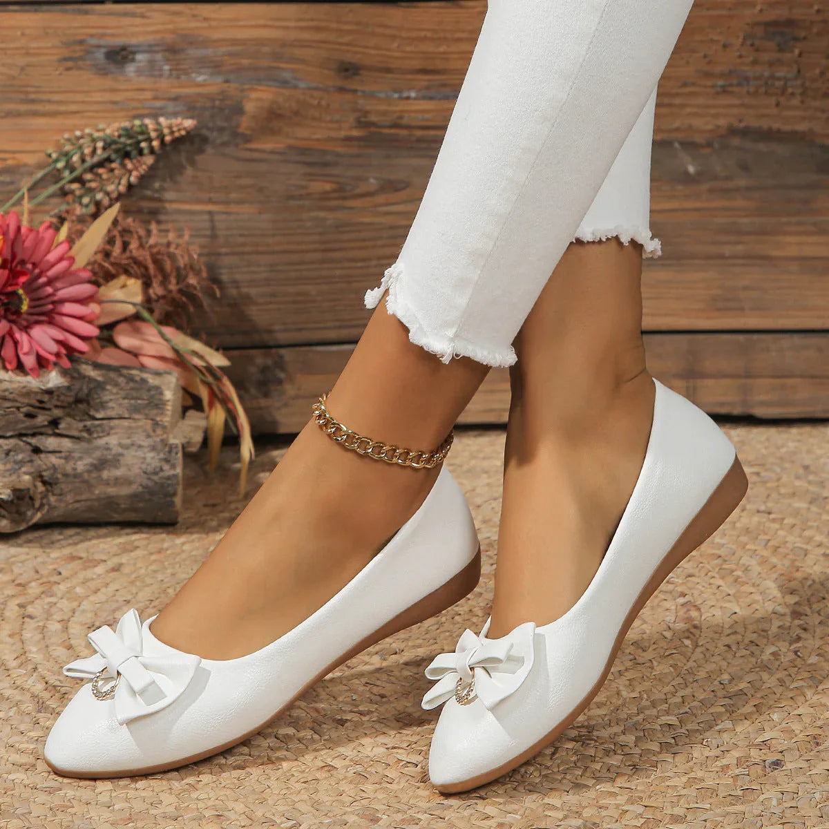 Flat Casual Plus Size Women's Shallow Mouth Bowknot Shoes - VAleG