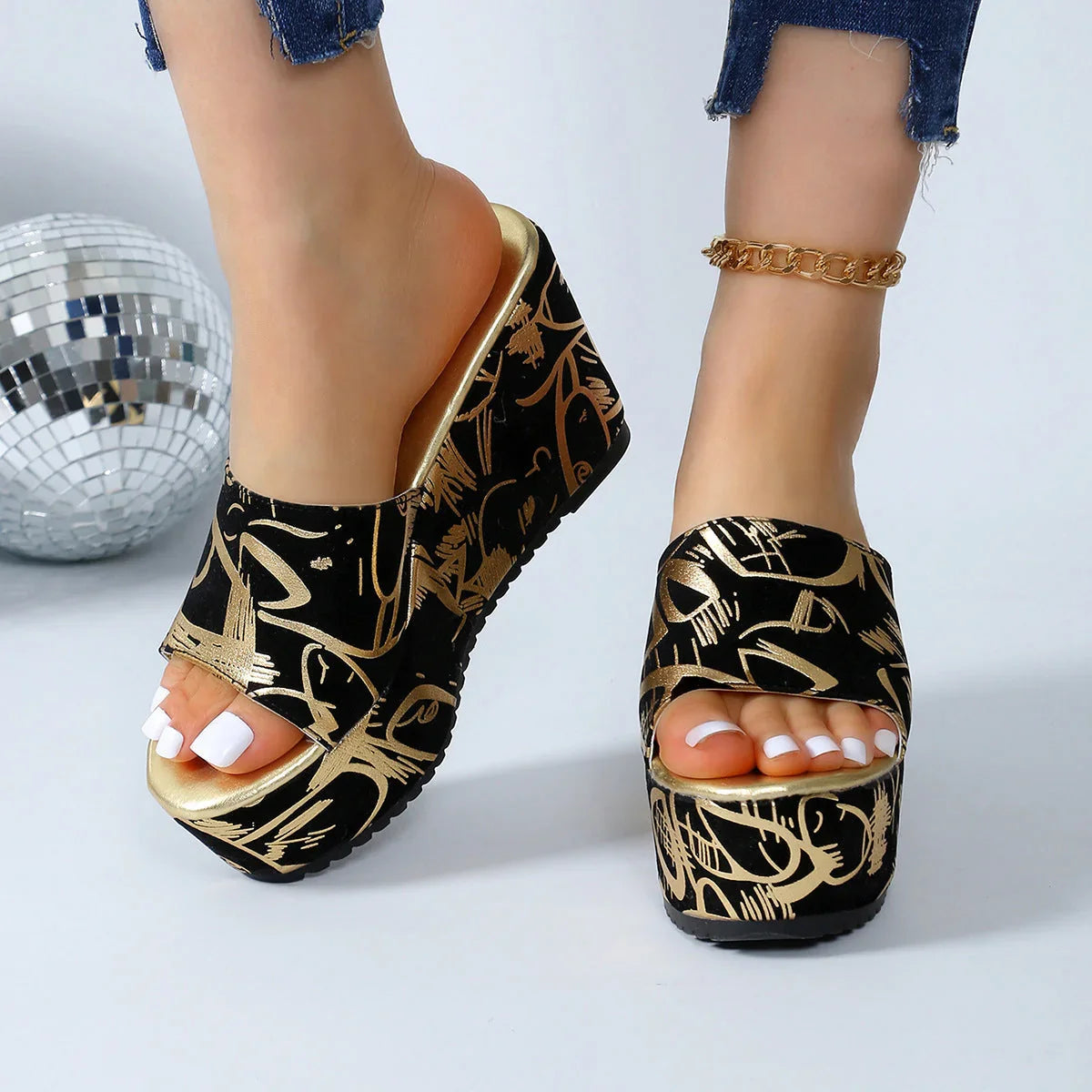 Round Toe Wedge Printed Slippers - VAleG