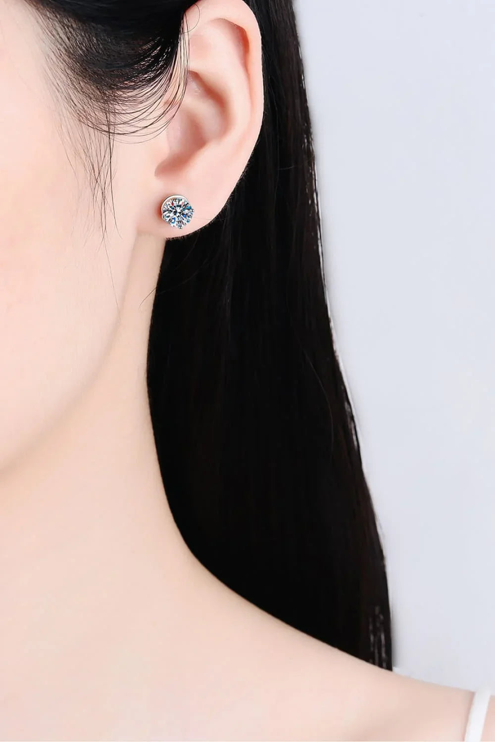 2 Carat Moissanite Rhodium-Plated Stud Earrings - VAleG