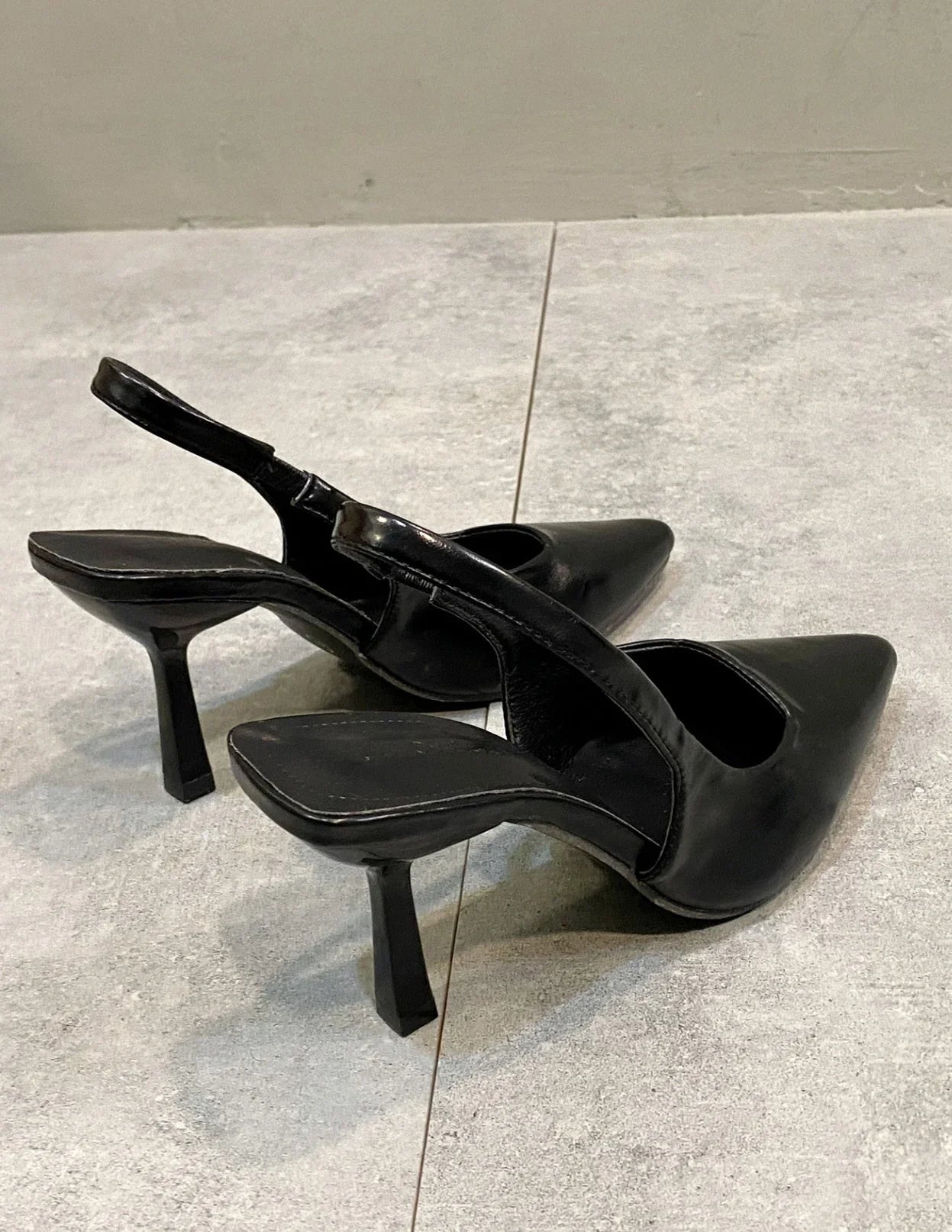 Women's Stiletto Pointed White Back Strap Shoes Slim-fit Strap High Heels - VAleG