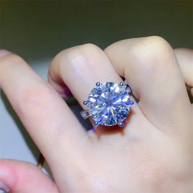 10 Carat Moissanite 925 Sterling Silver Ring - VAleG
