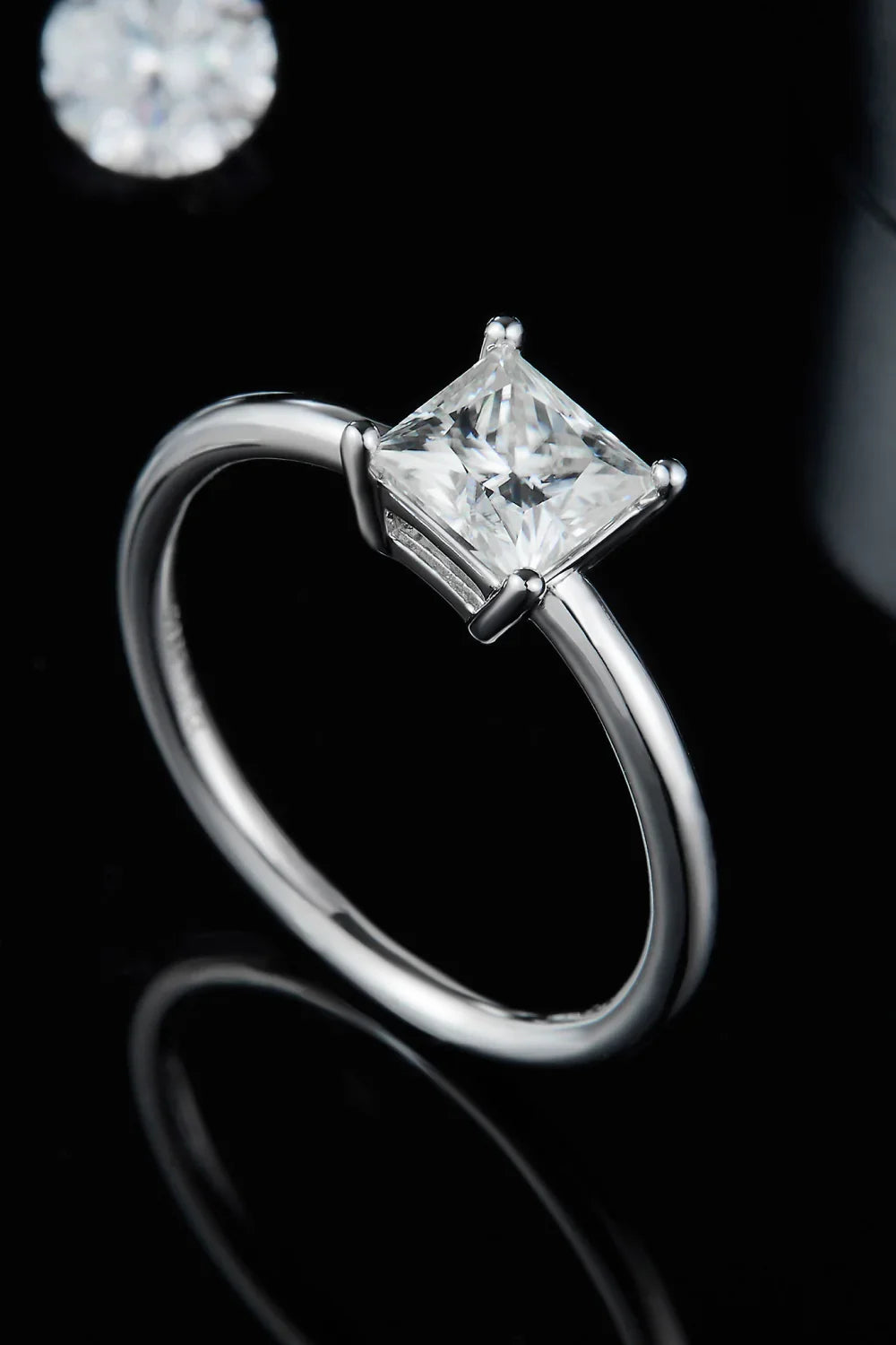 1 Carat Moissanite 925 Sterling Silver Solitaire Ring - VAleG