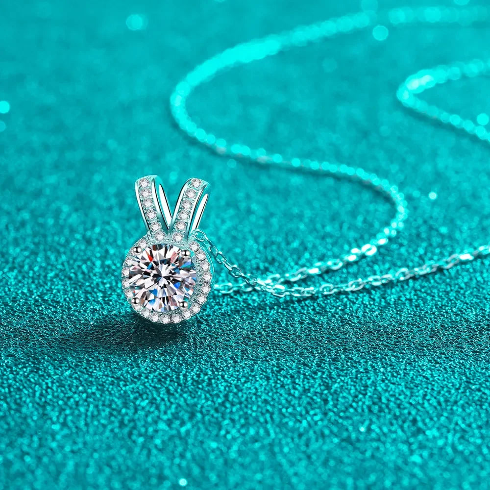 1 Carat Moissanite Rabbit Ears Shape Pendant Necklace - VAleG