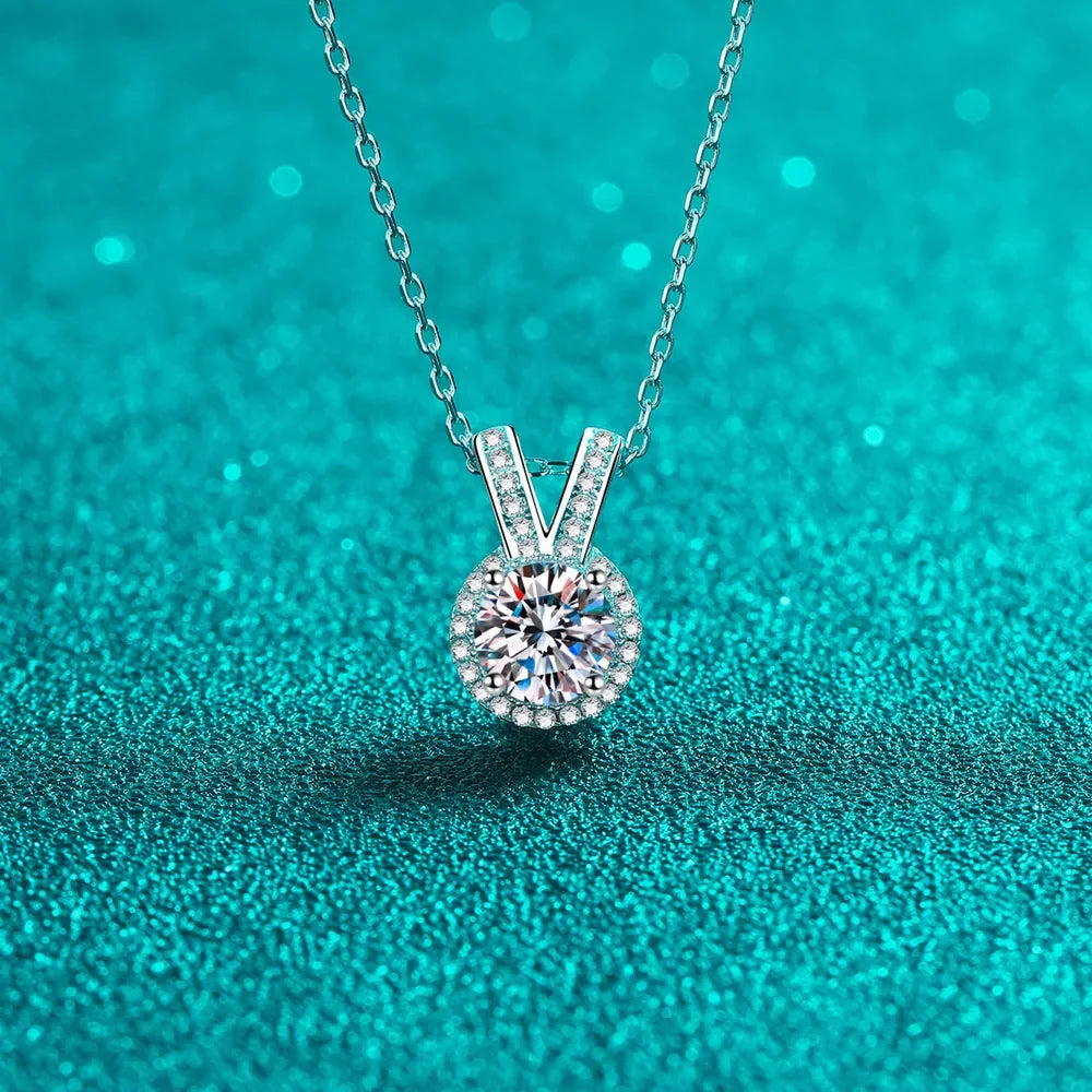 1 Carat Moissanite Rabbit Ears Shape Pendant Necklace - VAleG