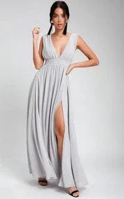 Women's Fashion Deep V Sleeveless Long Dress - VAleG