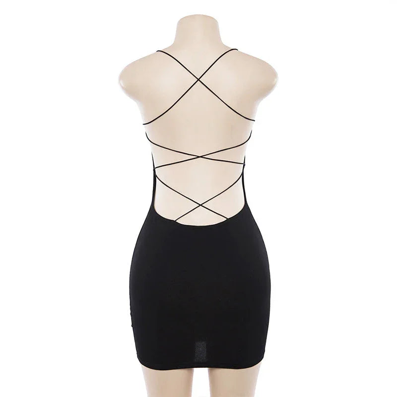 Halter Neck Leaky Back Strap Bag Hip Skirt - VAleG