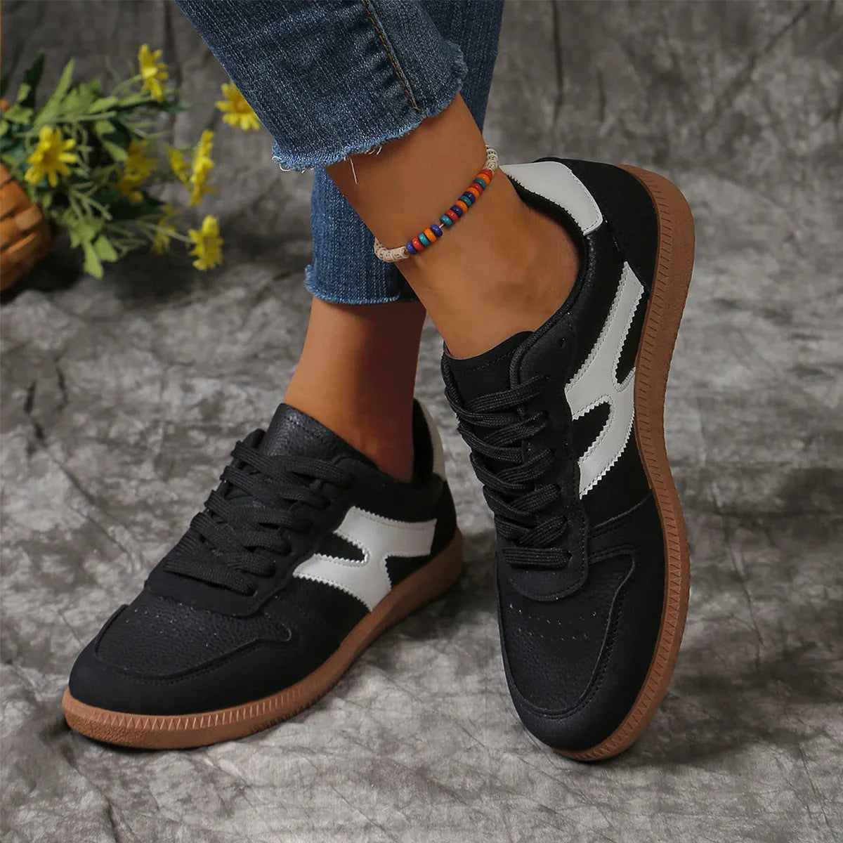 New Colorblock Lace-up Flats Shoes Fashion Round Toe Slip On Casual Shoes For Women - VAleG