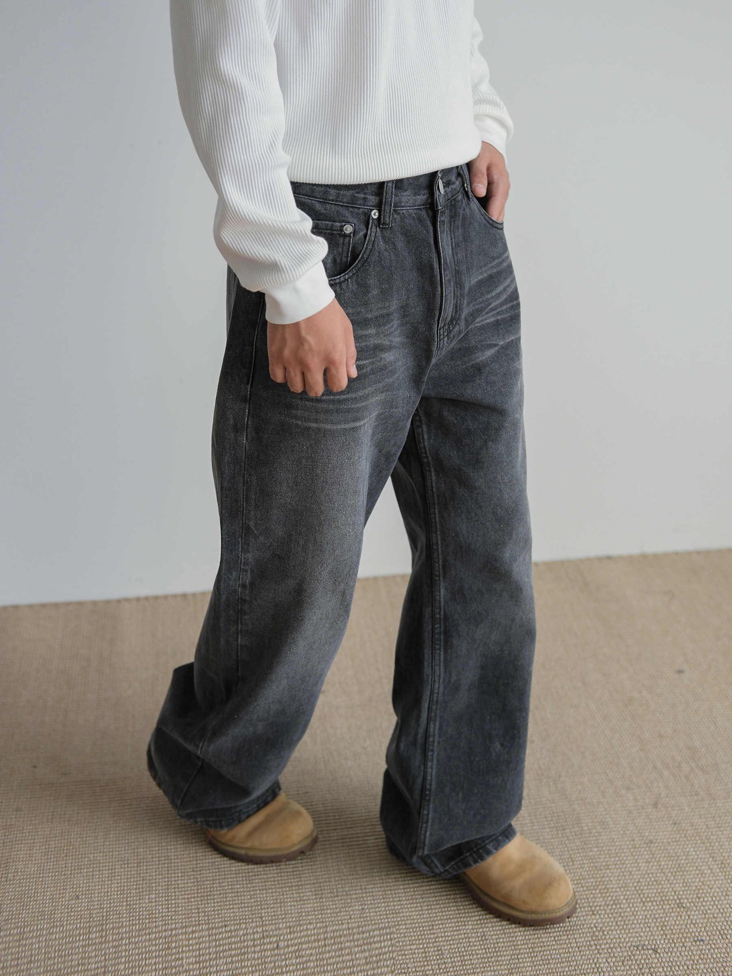 Men's Straight Retro Black Washed Jeans - VAleG