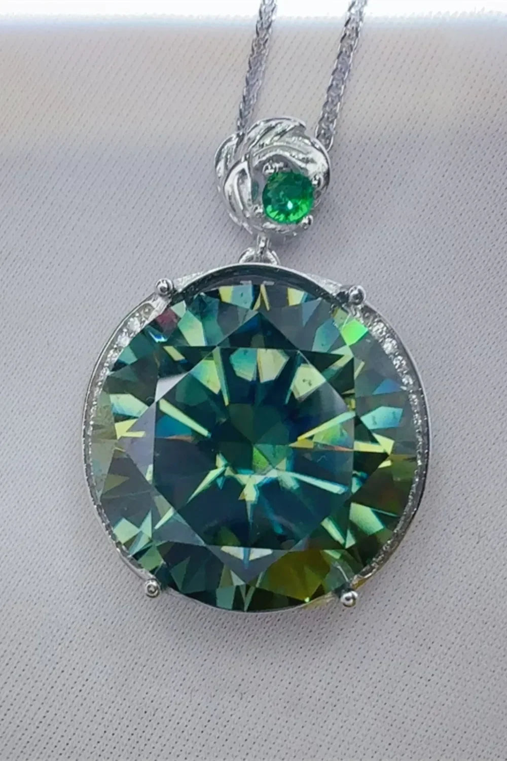 20 Carat Moissanite 925 Sterling Silver Pendant Necklace - VAleG
