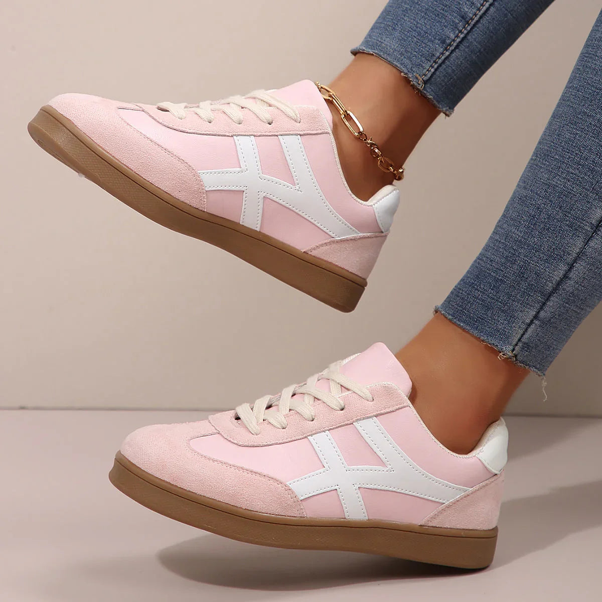 Large Size White Shoes Women's Retro Fashion Round Head Sports - VAleG
