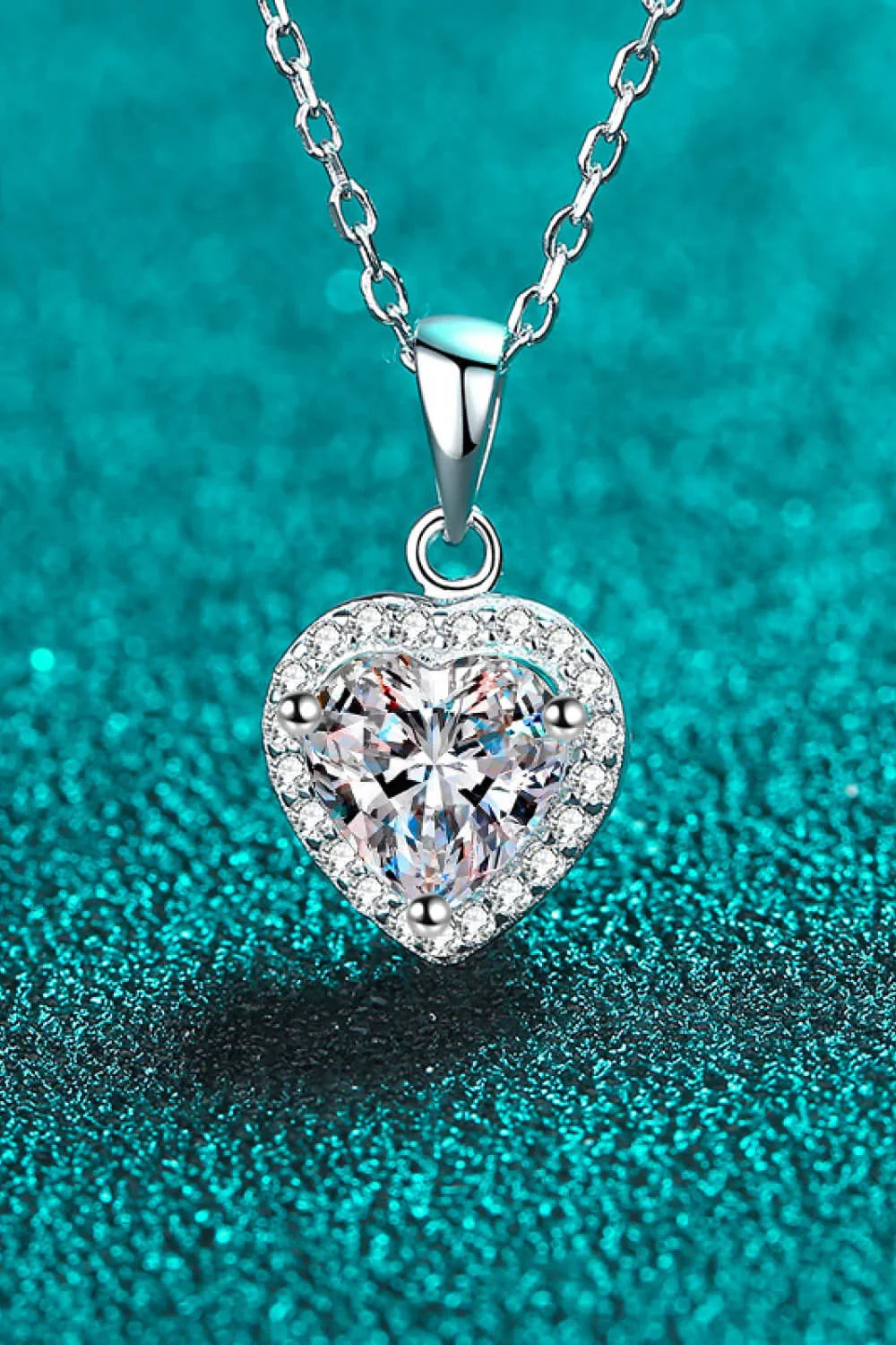1 Carat Moissanite Heart Pendant Chain Necklace - VAleG