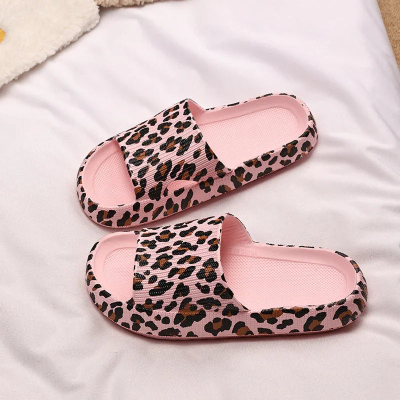 Leopard Print Slippers Women's Outdoor Wear Summer New Korean Style Fashion Shit Feeling Indoor Home Thick Bottom Couples Sandals - VAleG