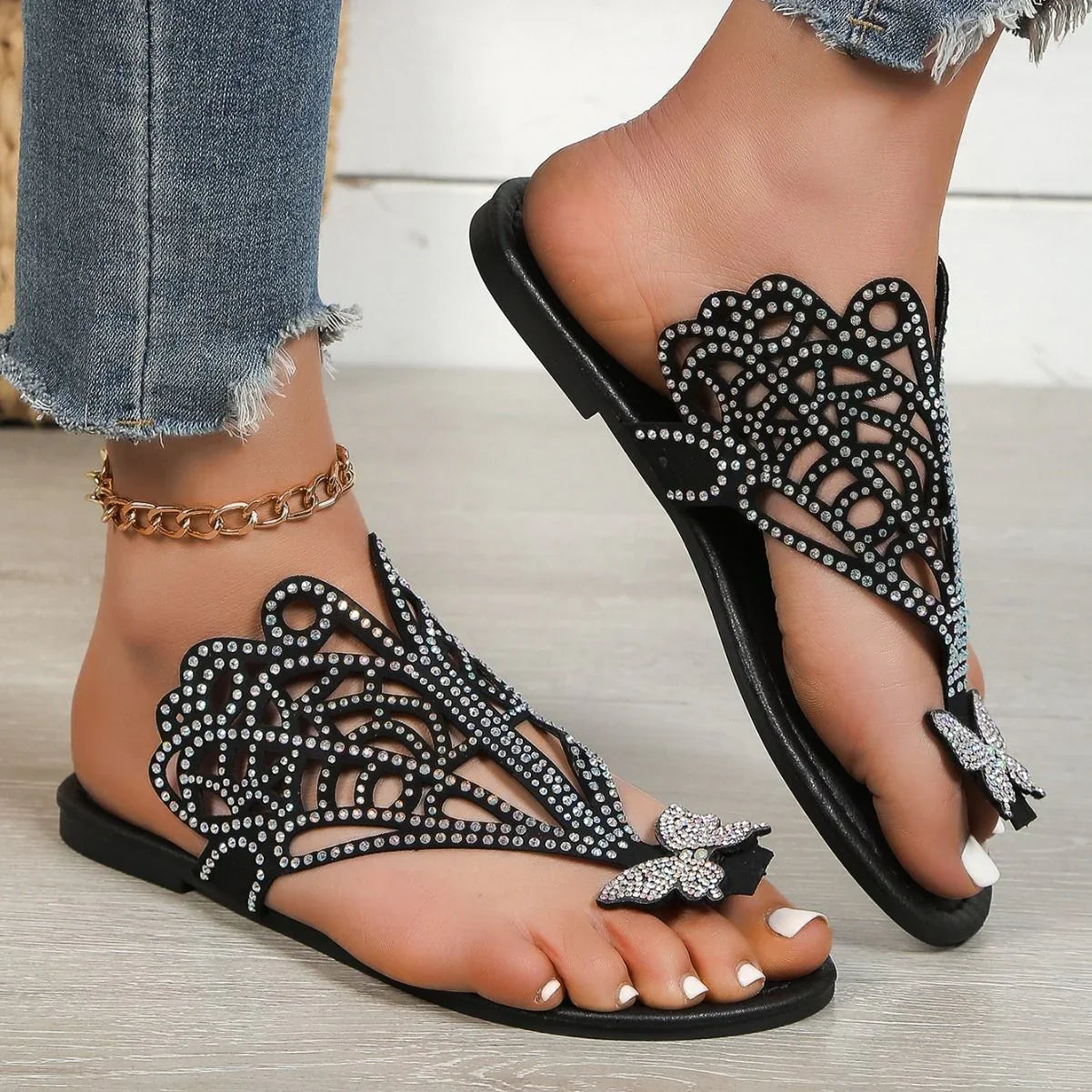 Slip-on Flip-toe Sandals Women's Rhinestone Hollow Flat-heeled Slippers - VAleG