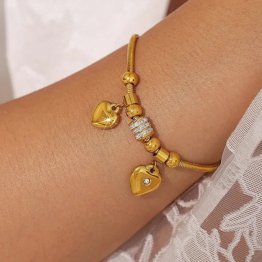 18K Gold-Plated Rhinestone Heart Charm Bracelet - VAleG