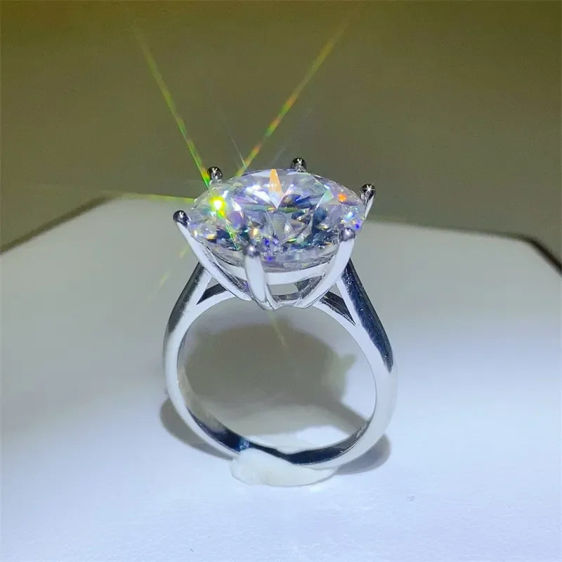10 Carat Moissanite 925 Sterling Silver Ring - VAleG