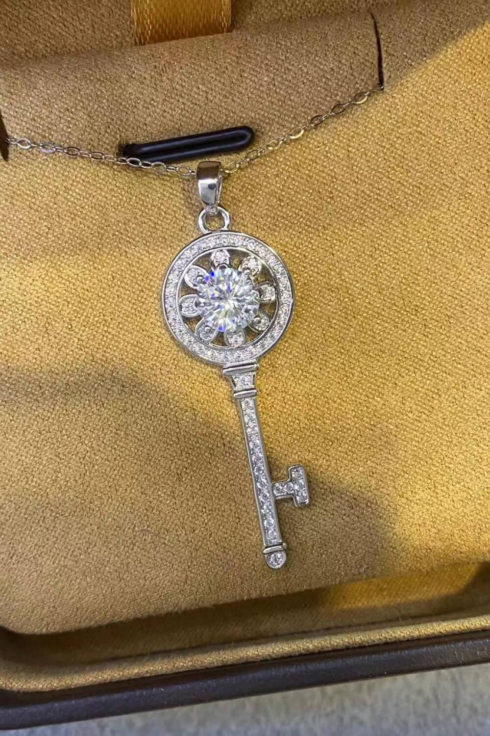 1 Carat Moissanite Platinum-Plated Key Pendant Necklace - VAleG