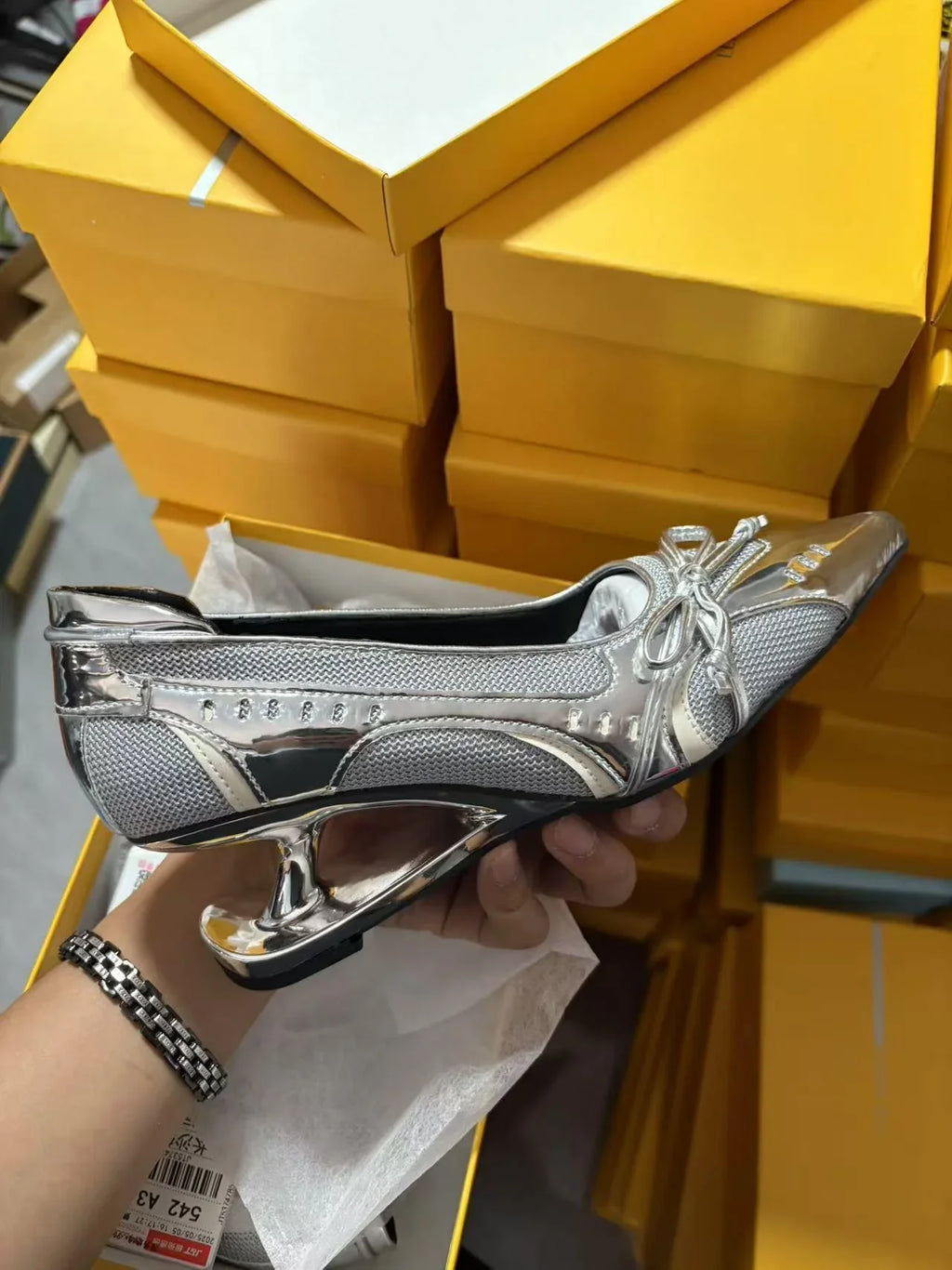 Retro Racing Shoes Suspension Profiled Heel Pointed Low-cut High Heels - VAleG