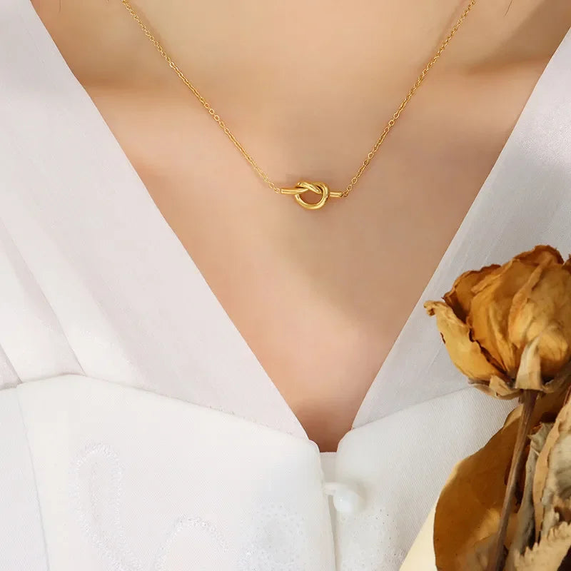 18K Gold-Plated Knotted Necklace - VAleG