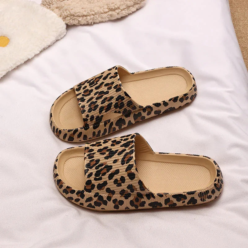 Leopard Print Slippers Women's Outdoor Wear Summer New Korean Style Fashion Shit Feeling Indoor Home Thick Bottom Couples Sandals - VAleG