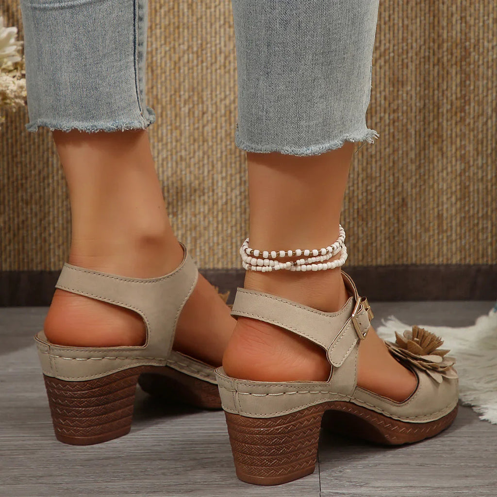 Women's Flowers Chunky Heel Sandals Summer Plus Size Platform Shoes - VAleG