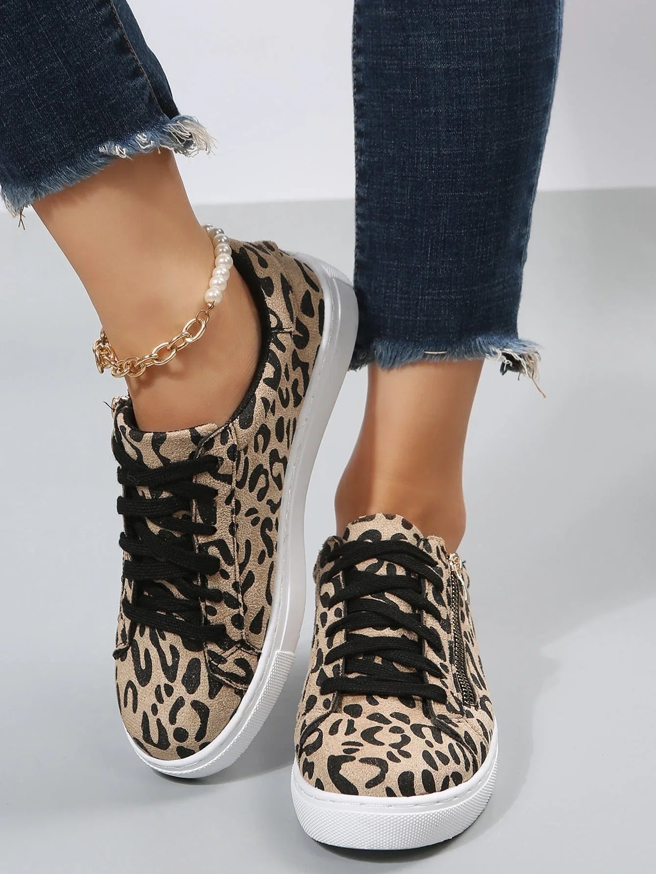 Leopard Print All-matching Four Seasons Lace Up Casual Sneaker - VAleG