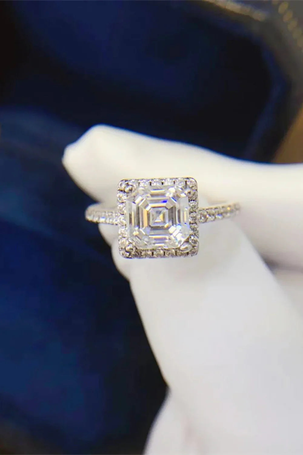 2 Carat Moissanite 925 Sterling Silver Ring - VAleG