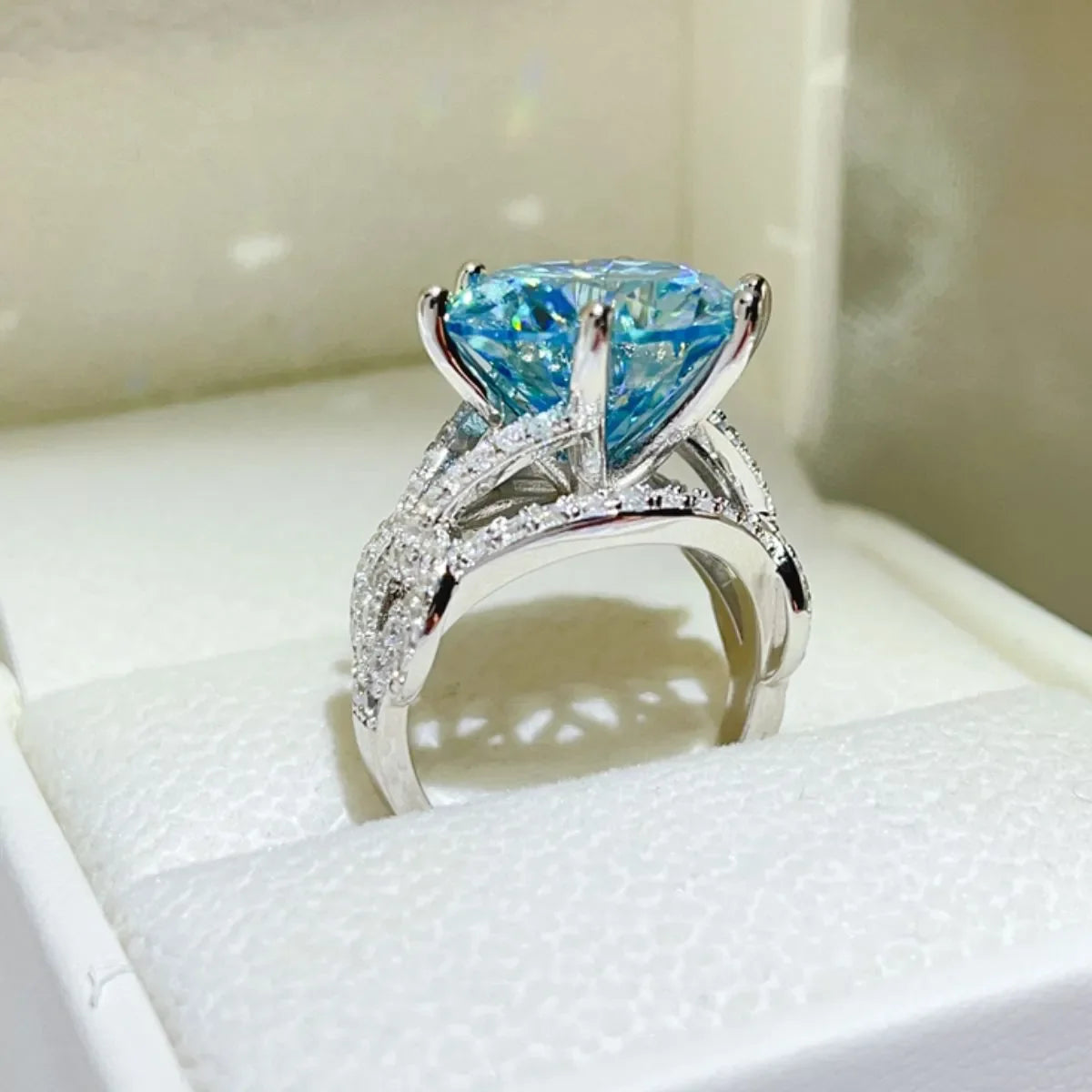 10 Carat Moissanite 925 Sterling Silver Ring - VAleG