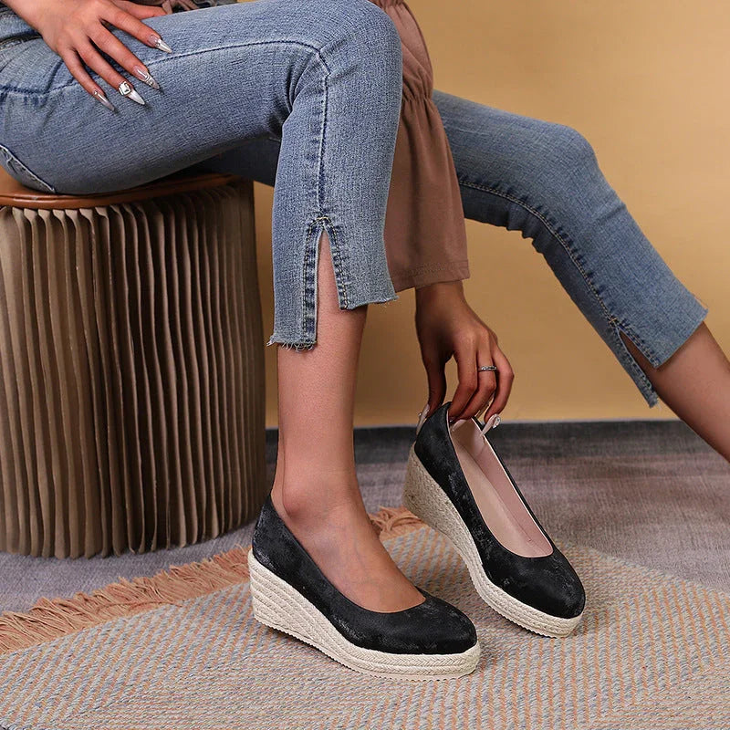 Wedge Thick Bottom Shallow Mouth Comfortable Rope Bottom High Heel Pumps - VAleG