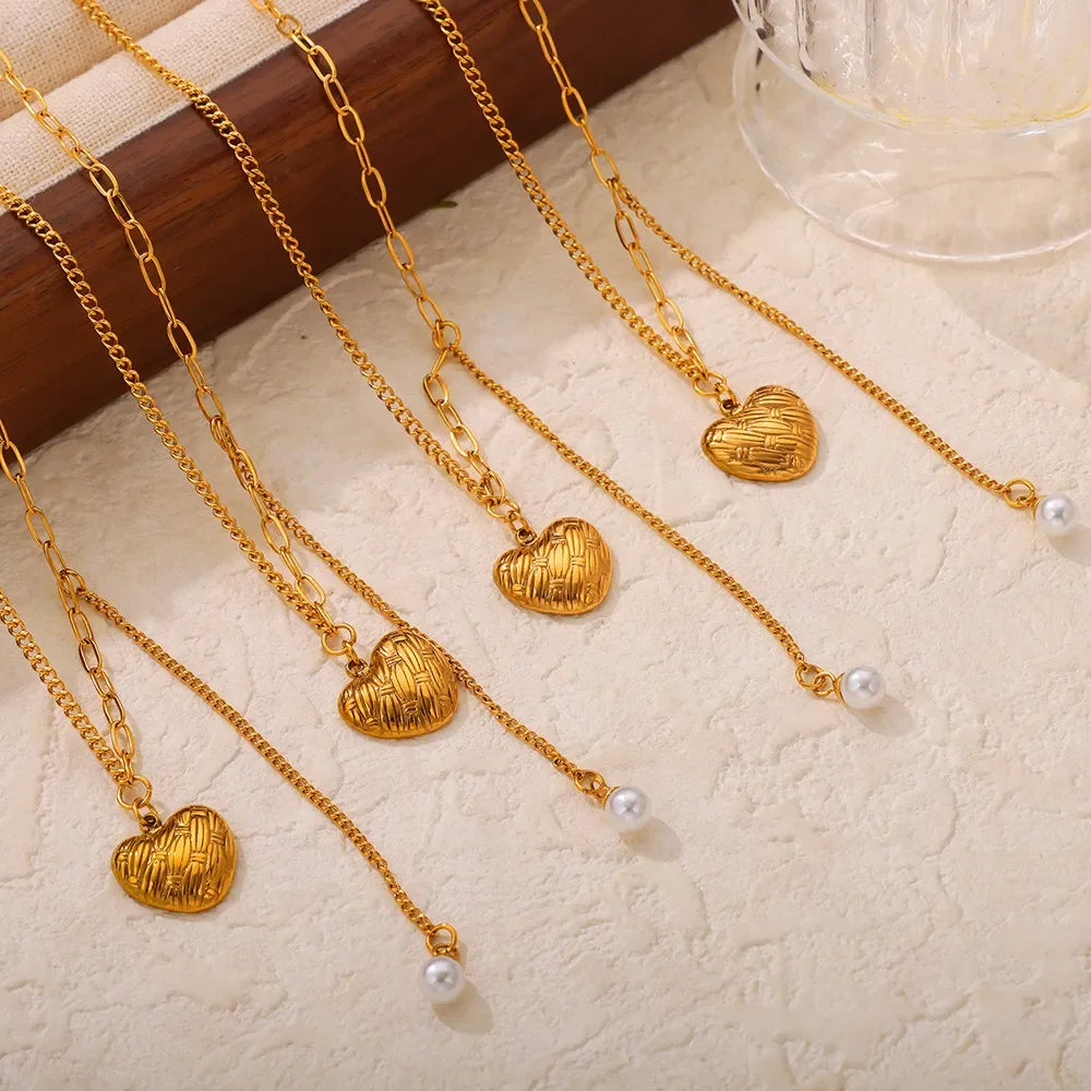 Titanium Steel Imitation Pearl Heart Pendant Necklace - VAleG