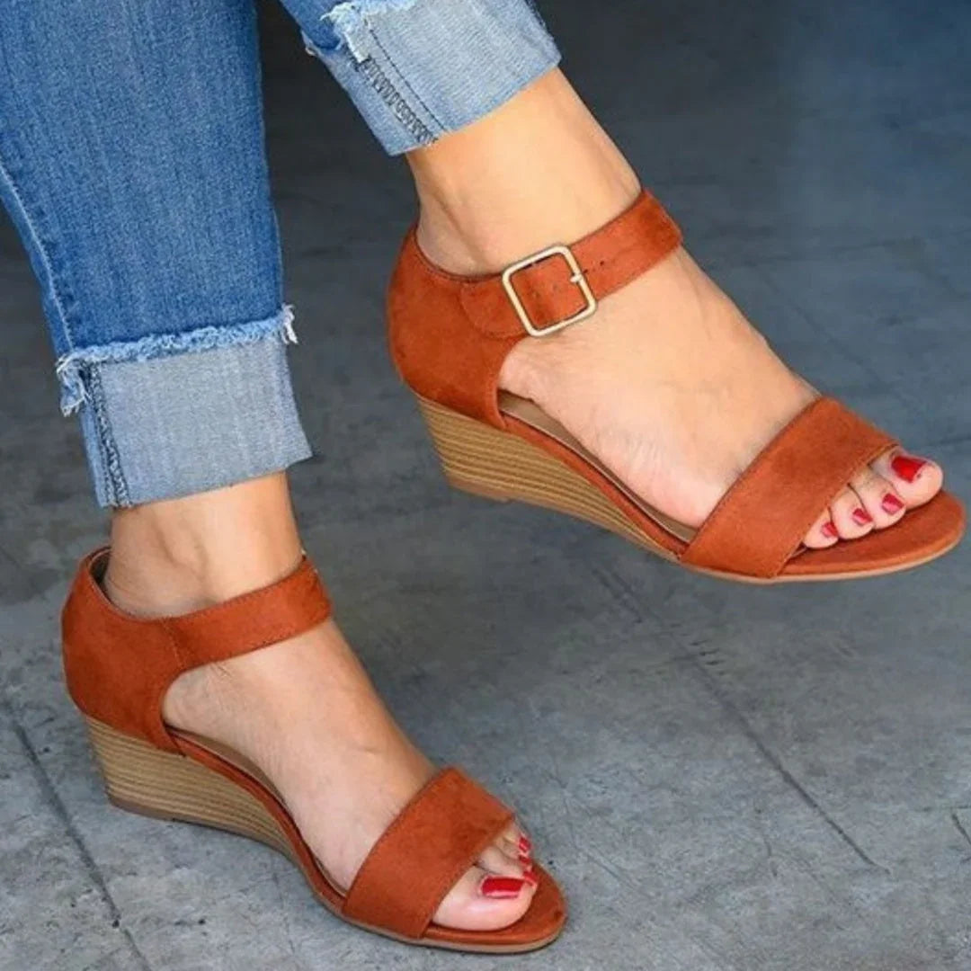 Women's Fashion Wedge Buckle Strap Plus Size Sandals - VAleG