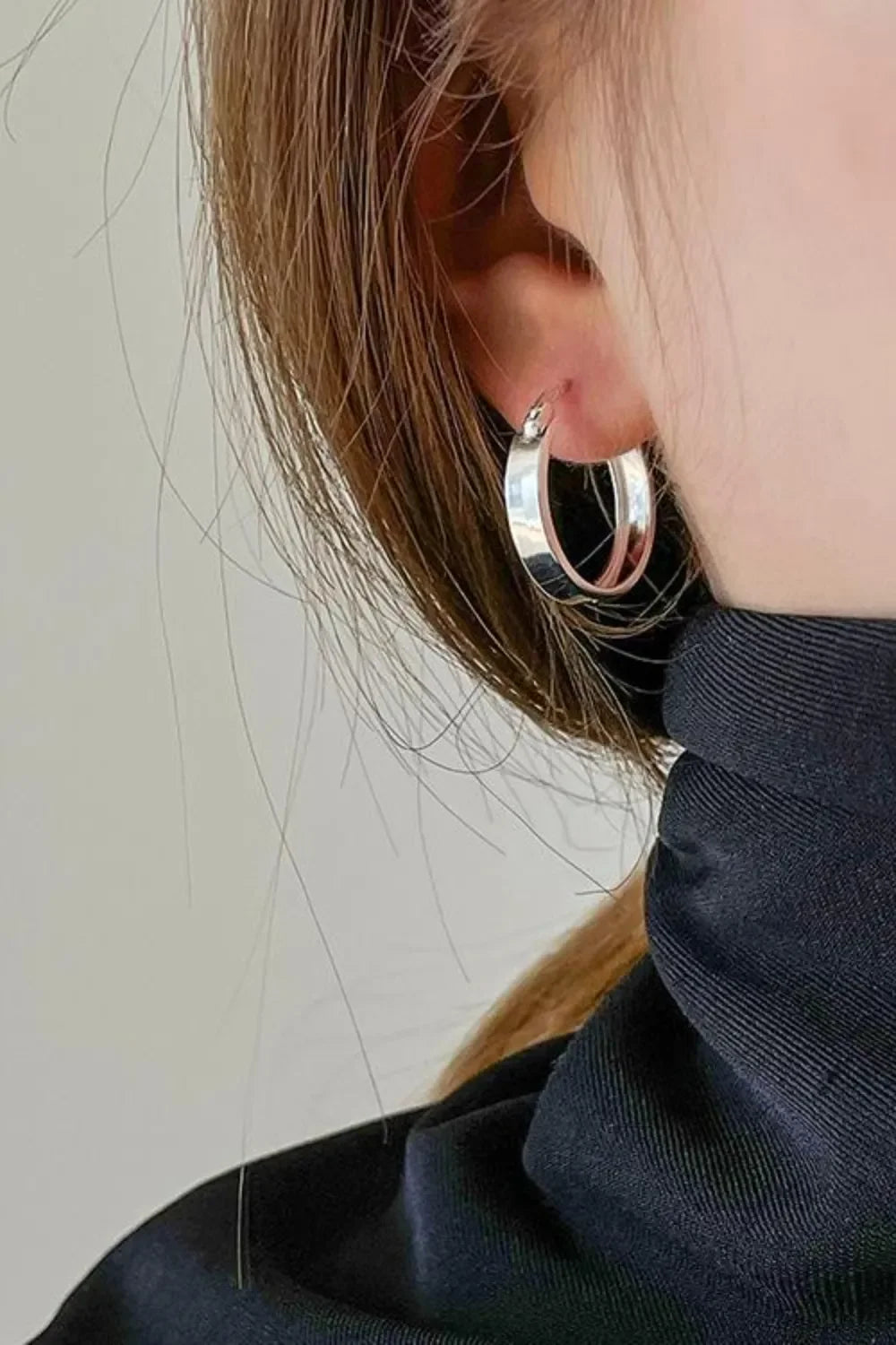 Gold-Plated Brass Huggie Earrings - VAleG