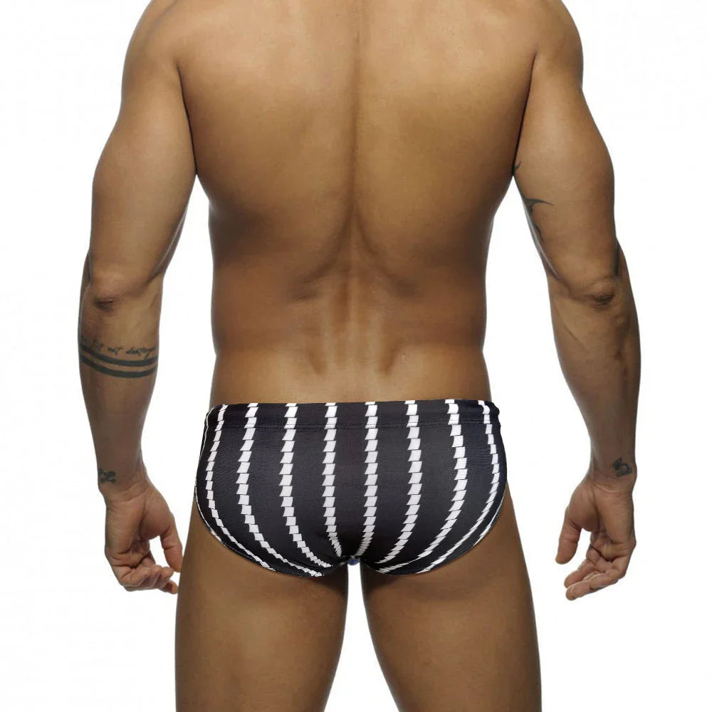 Low Rise Tight Vertical Stripes Beach Training Competition Swimsuit - VAleG