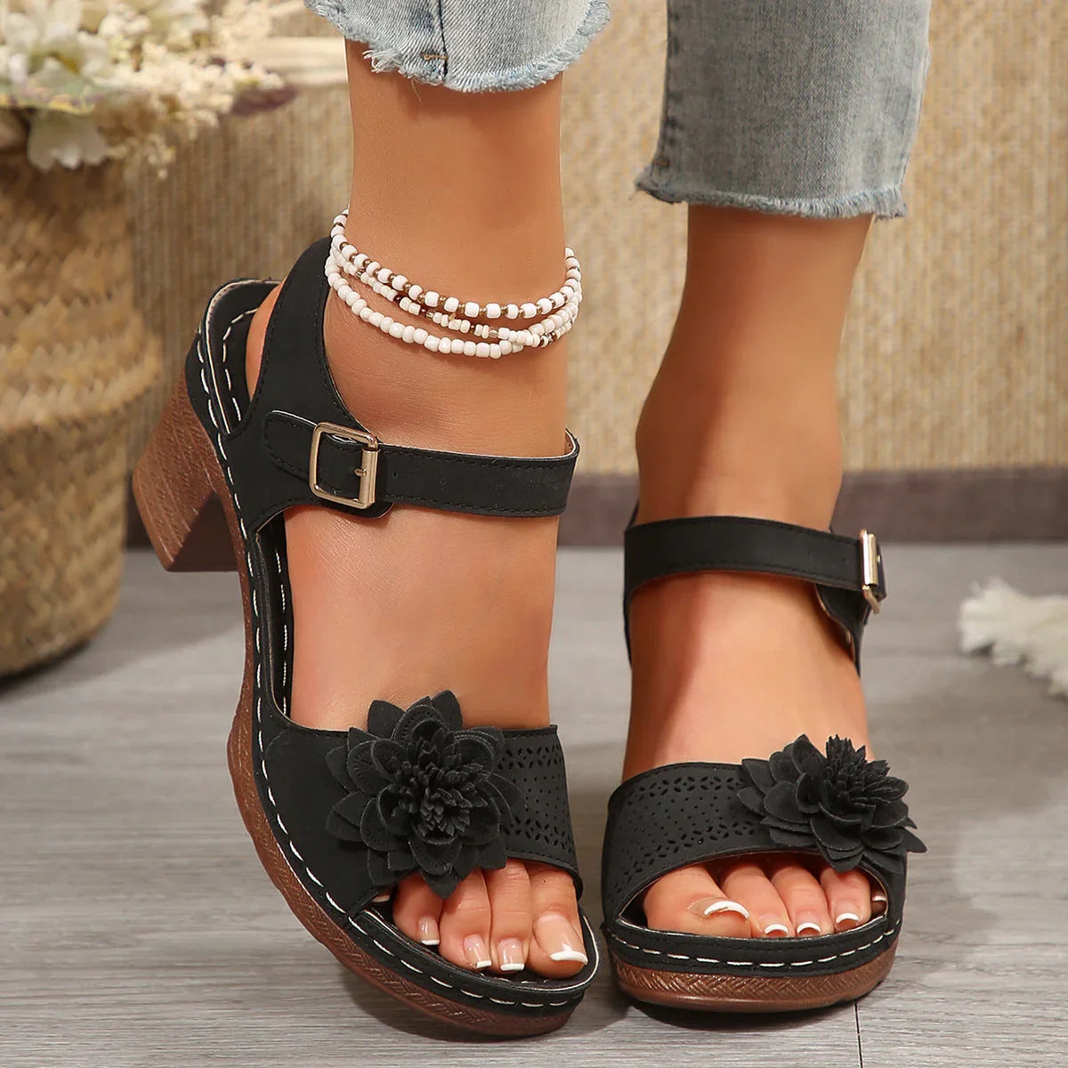 Women's Flowers Chunky Heel Sandals Summer Plus Size Platform Shoes - VAleG