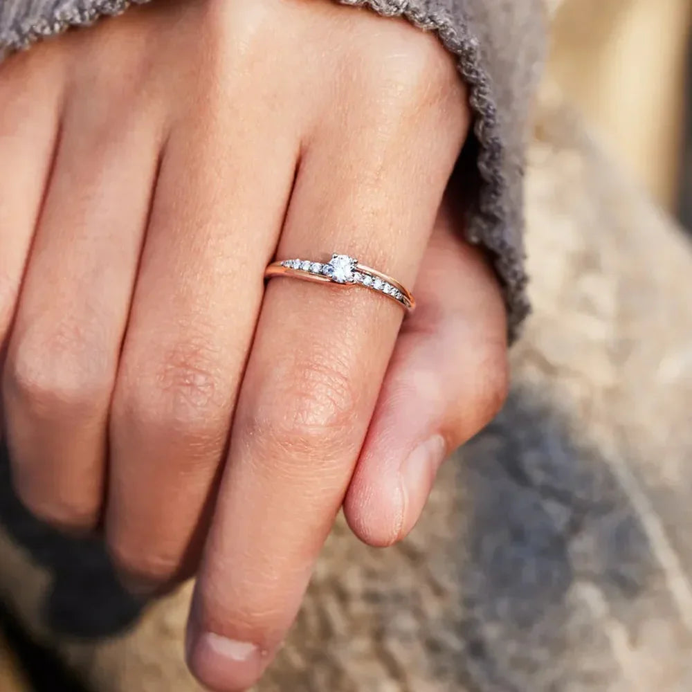 Inlaid Zircon Bicolor Rose Gold-Plated Ring - VAleG