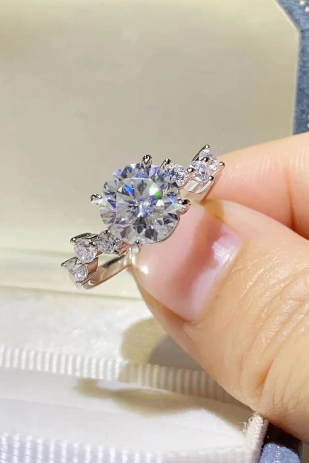 2 Carat Moissanite 925 Sterling Silver Ring - VAleG