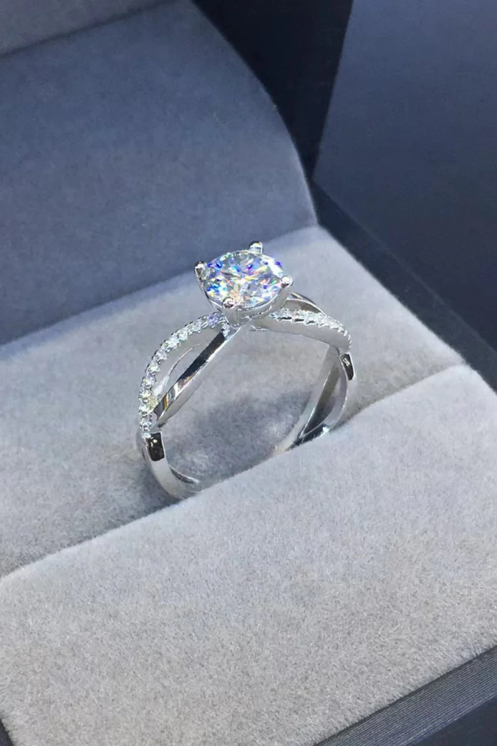 2 Carat Moissanite Crisscross 925 Sterling Silver Ring - VAleG