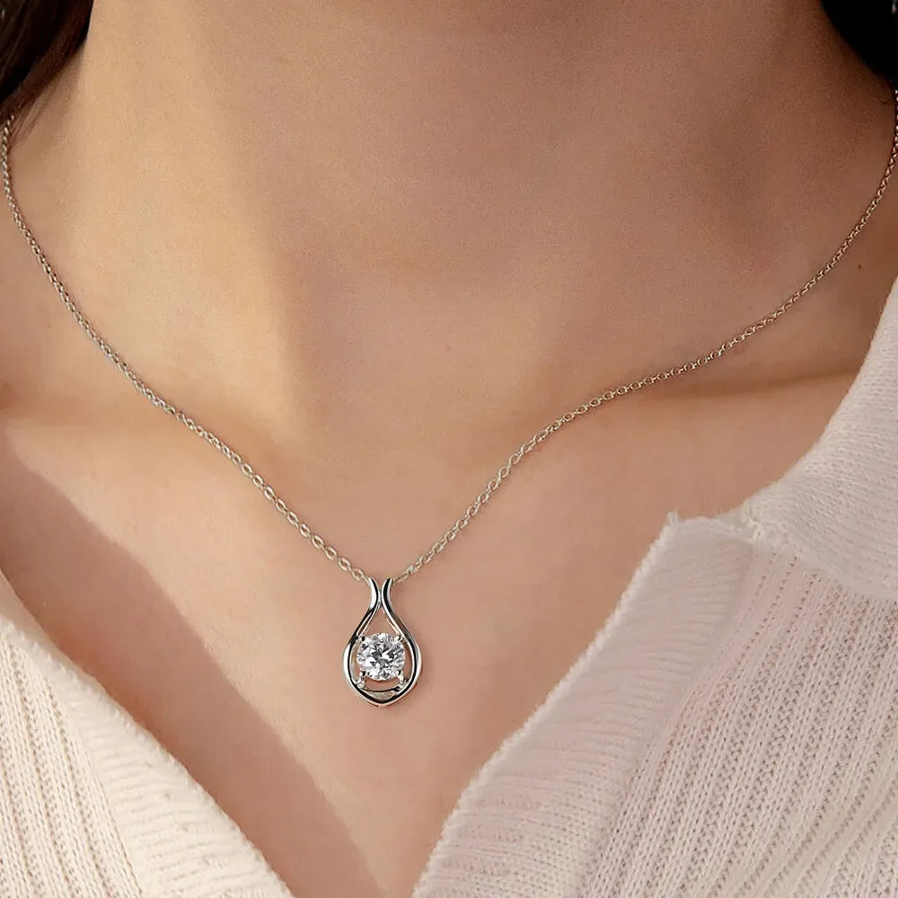 2 Carat Moissanite 925 Sterling Silver Pendant Necklace - VAleG