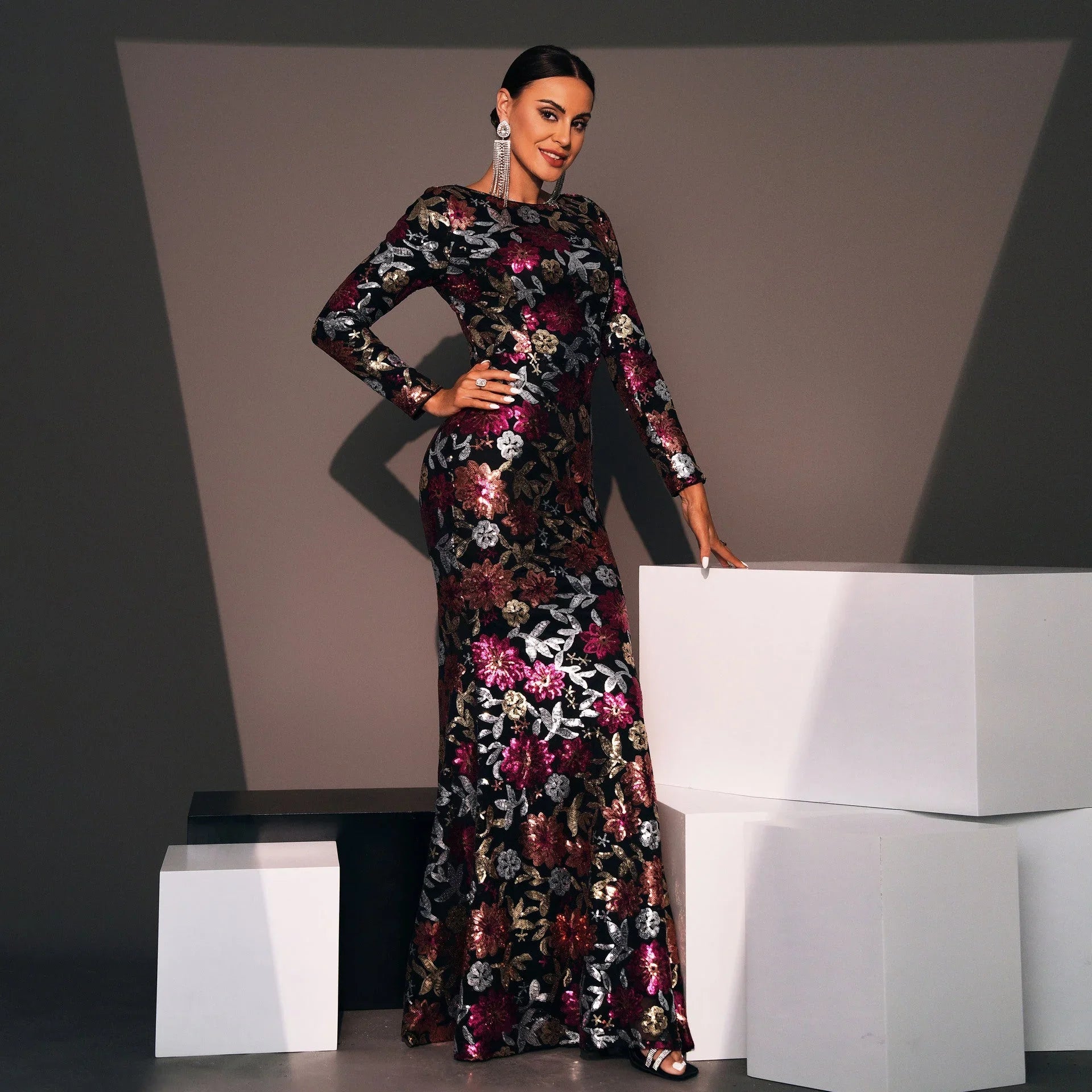 Evening Gown Long Sleeve Temperament Crew Neck Long Sequined Banquet Bridesmaid Dress - VAleG