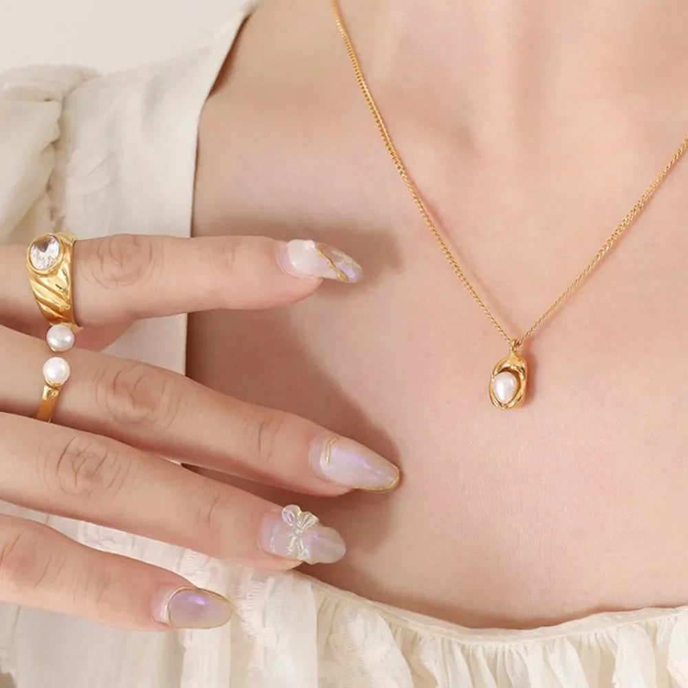 18K Gold-Plated Pearl Pendant Necklace - VAleG