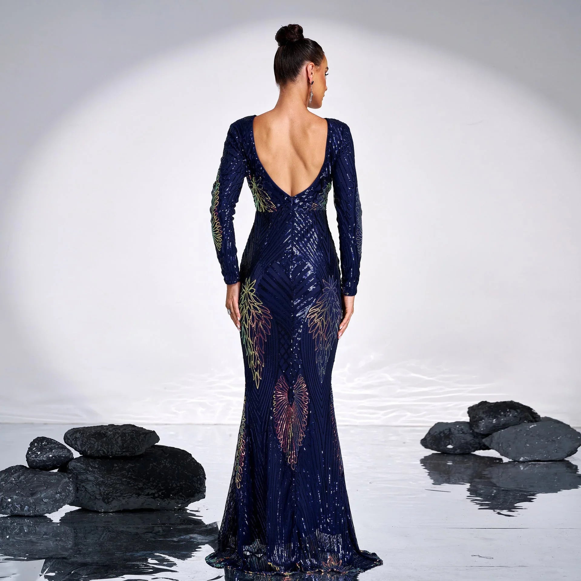 Long Sleeve Temperament Crew Neck Sexy Long Sequined Banquet Evening Dress - VAleG